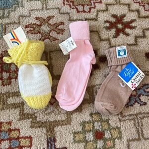 New baby socks and mittens lot